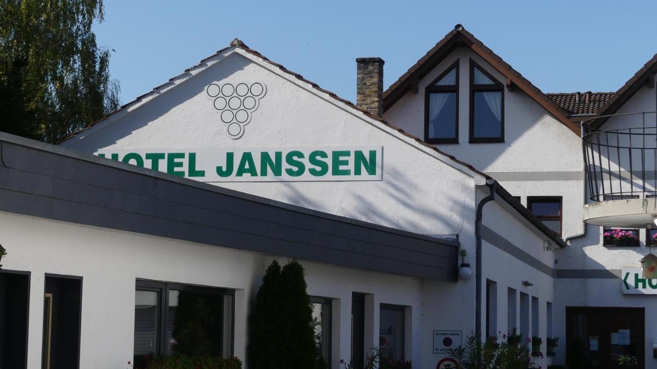 Hotel Janssen بودينهايم المظهر الخارجي الصورة