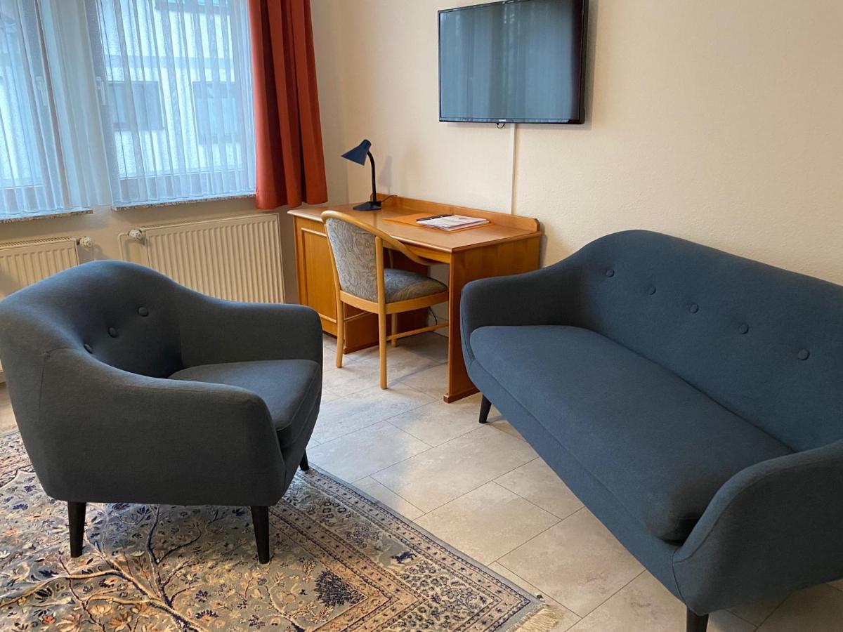 Hotel Janssen بودينهايم المظهر الخارجي الصورة