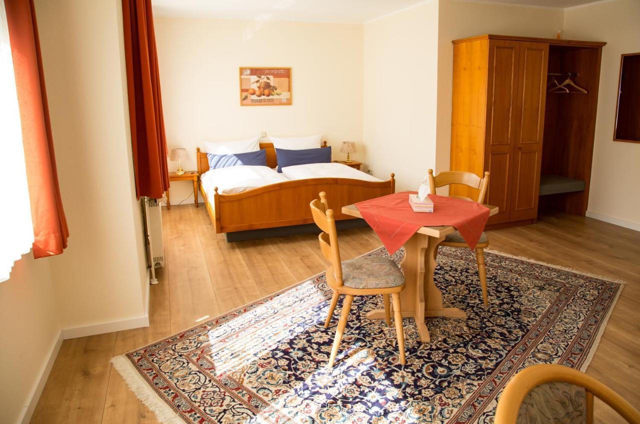 Hotel Janssen بودينهايم المظهر الخارجي الصورة